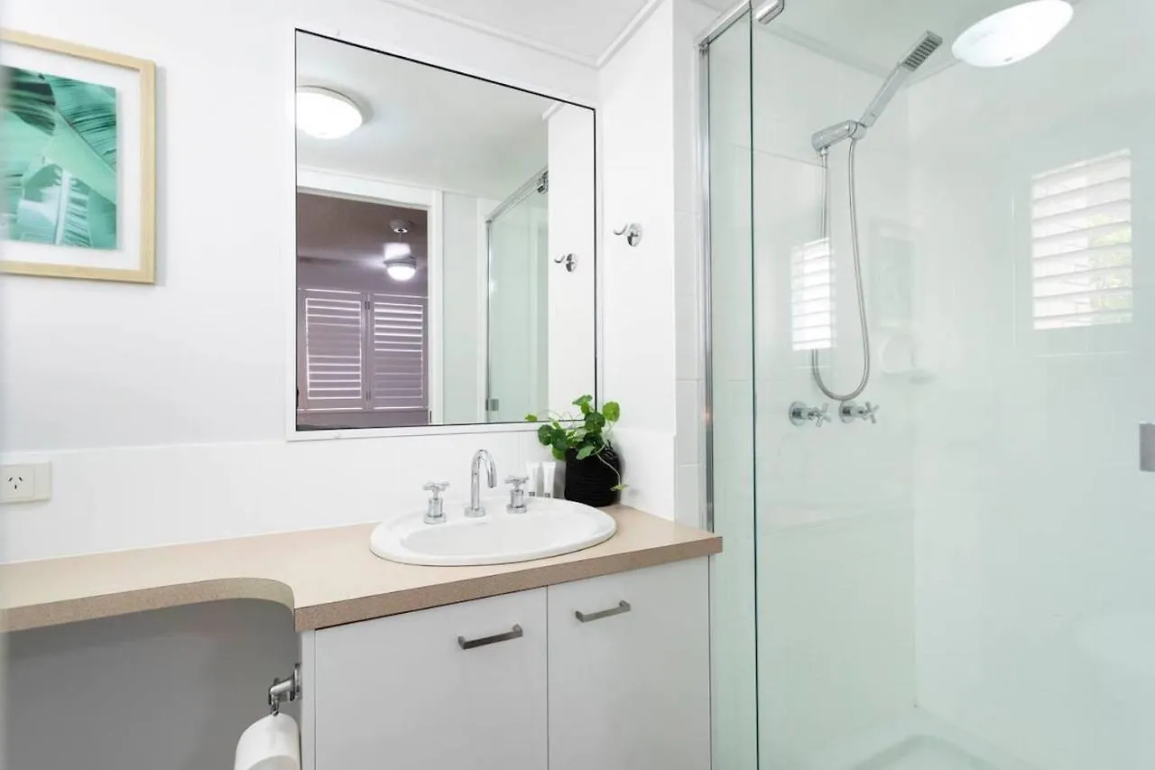 Spacious 3 Bedroom Delight - Shops & Beaches Zg1 Caloundra Apartment